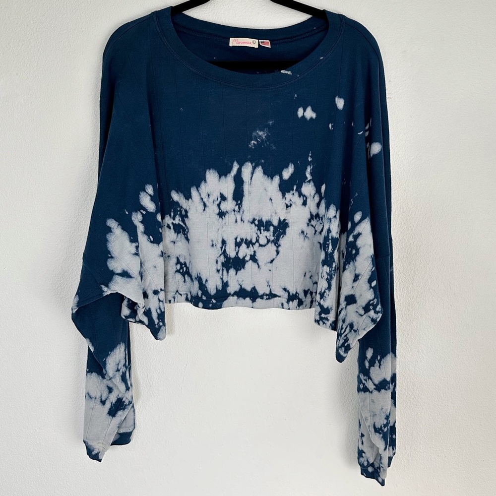NWOT Maronie Boxy Tie-Dyed L/S Crop Top in Dark Blue - Sz L